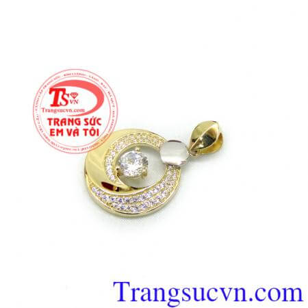 Mặt dây đính đá sang trọng Sản phẩm mặt dây chuyền nữ phù hợp mọi lứa tuổi, hợp thời trang và sang trọng quý phái dễ kết hợp với trang phục