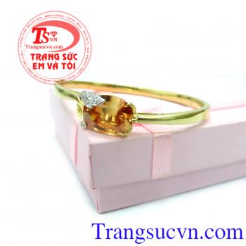 Vòng tay mệnh Kim, vòng tay vàng tây đính đá quý mệnh Kim.