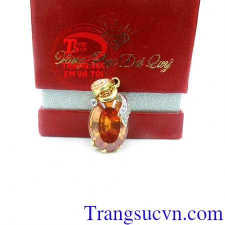 Quà tặng ý nghĩa cho người phụ nữ của bạn. Mặt dây nữ Mệnh Kim