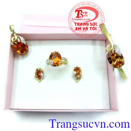 Sản phẩm uy tín về chất lượng, thương hiệu trang sức lâu năm trên toàn quốc. Bộ trang sức nữ mệnh Kim