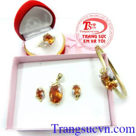 Bộ trang sức nhẫn, vòng tay,mặt dây, bông tai nữ mệnh Kim đẹp. Bộ trang sức nữ mệnh Kim