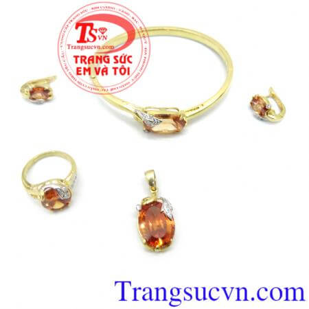Bộ trang sức nữ mệnh Kim, bộ trang sức nữ vàng tây. Bộ trang sức nữ mệnh Kim