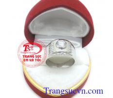 Nhẫn nam vàng thời trang sang trọng, thương hiệu bền đẹp, chất lượng, là món quà tặng ý nghĩa cho người yêu thương.