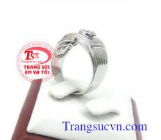 Nhẫn nam vàng thời trang sang trọng, thương hiệu bền đẹp, chất lượng, là món quà tặng ý nghĩa cho người yêu thương.