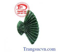 Mặt quạt ngọc đều màu