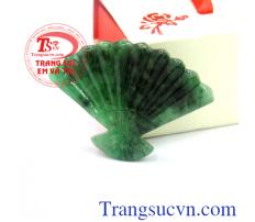 Quạt ngọc vân đẹp tự nhiên