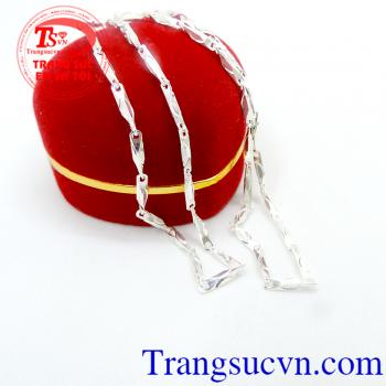 Dây bạc nữ làm quà tặng