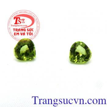 Peridot trái tim thiên nhiên
