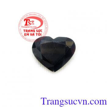 Sapphire trái tim to
