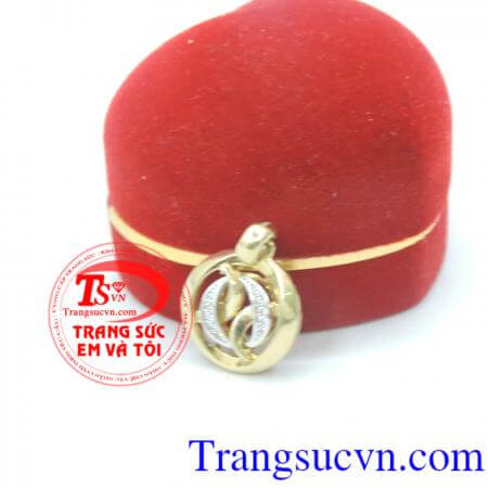 Mặt dây vàng tây nữ tính
