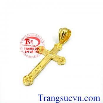 Mặt dây Thánh Giá phù hợp cùng nhiều kiểu dây chuyền vàng