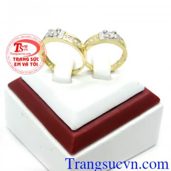 Cặp nhẫn cưới đá quý kiểu đẹp