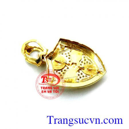 Bán Mặt dây nam kiếm vàng đảm bảo chất lượng dành cho nam, mặt dây chuyền vàng tây mặt kiếm được khách hàng ưa chuộng.