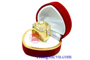 Nhẫn nam vàng tây mạnh mẽ