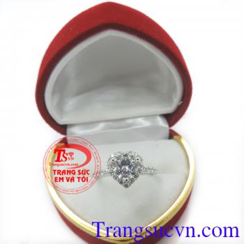 Nhẫn nữ vàng 18k vàng trắng đẹp mang lại nét sang trọng, hiện đại cho phái nữ.