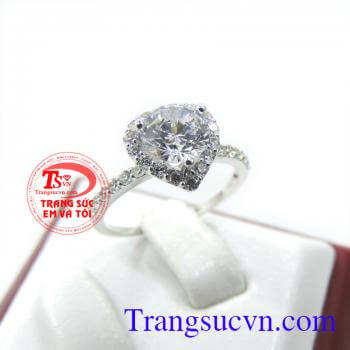 Nhẫn nữ vàng 18k vàng trắng đẹp bảo hành uy tín.
