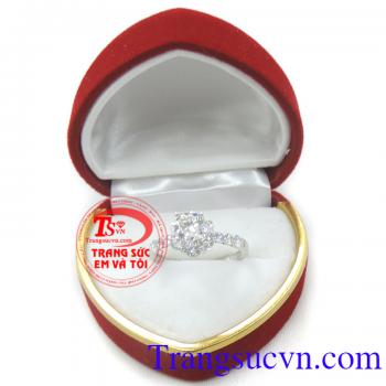 Nhẫn nữ vàng trắng kim cương nhân tạo