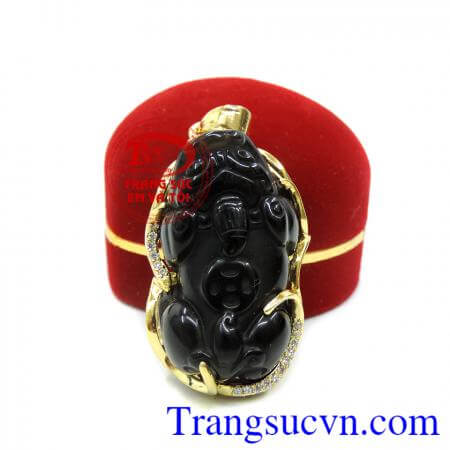 Mặt dây tỳ hưu đá obsidian bọc vàng nam tính, sang trọng. Mặt dây tỳ hưu đá obsidian bọc vàng đẹp