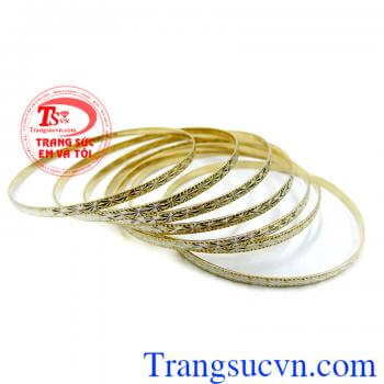 Quà tặng dành co người thân và bạn bè. Vòng tuần vàng 18k Italia đẹp