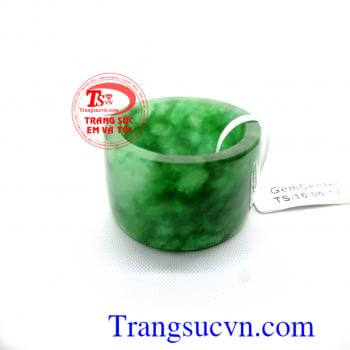 Nhẫn ngọc phỉ thúy tự nhiên