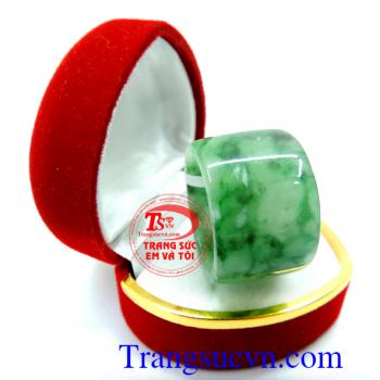 Nhẫn Jadeite có kiểm định