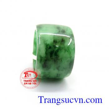 Nhẫn phỉ thúy vân sơn thủy