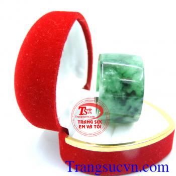 Ngọc phỉ thúy nhẫn nam