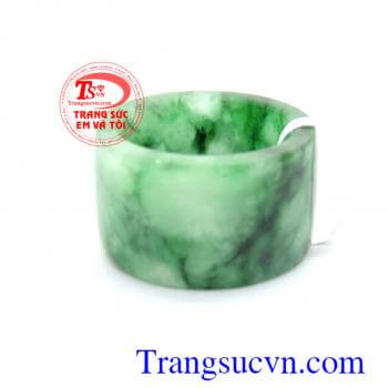 Ngọc phỉ thúy miến điện