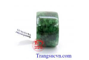 Nhẫn phỉ thúy ngón cái