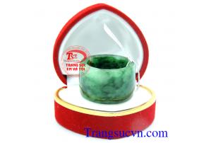 Nhẫn phỉ thúy ngón cái