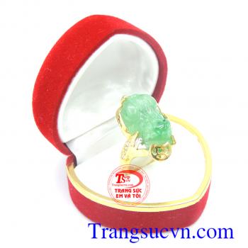 Nhẫn nữ tỳ hưu xanh ngọc