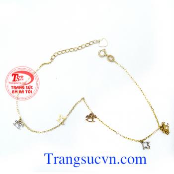  Lắc đeo chân cho người tuổi ngọ, đem lại may mắn tiền tài phú quý cho người đeo. Vẻ đẹp tinh tế, trang nhã, duyên dáng. Lác chân vàng nữ.