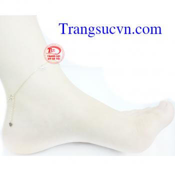  Lắc đeo chân cho người tuổi ngọ, đem lại may mắn tiền tài phú quý cho người đeo. Vẻ đẹp tinh tế, trang nhã, duyên dáng. Lác chân vàng nữ.