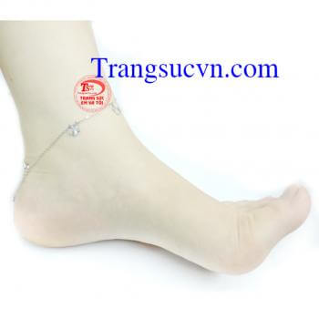 Lắc chân vàng tây 14k, vàng trắng. Thiết kế hình bông hoa đơn giản. Dễ phối đồ khi diện.