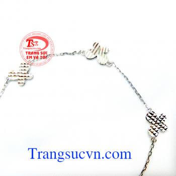 Lắc chân hình bướm vàng trắng. Thiết kế đơn giản từ vàng trắng hình bướm mềm mại, dịu dàng. Lắc chân vàng tây.