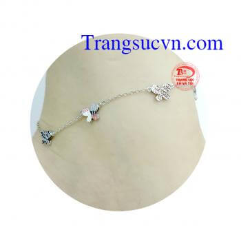 Lắc chân hình bướm vàng trắng. Thiết kế đơn giản từ vàng trắng hình bướm mềm mại, dịu dàng. Lắc chân vàng tây.