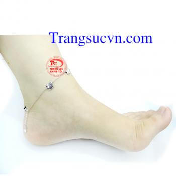 Lắc chân hình bướm vàng trắng. Thiết kế đơn giản từ vàng trắng hình bướm mềm mại, dịu dàng. Lắc chân vàng tây.