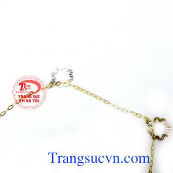 Lắc chân vàng tây hình ngôi sao lồng bông hoa. May mắn cho người đeo. lắc chân vàng tây giá rẻ, uy tín, tin dùng nhiều năm liền.