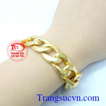 Sản phẩm lắc tay nam vàng tây 10k cao cấp với kiểu dáng đẹp,nam tính phong cách mạnh mẽ sản phẩm được Công ty trang sức em và tôi chế tác và cung cấp trên toàn quốc