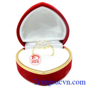 Bán nhẫn nữ vàng tây, Nhẫn vàng trái tim trong sạch với ước muốn làm chủ được trái tim chung tình cho người đeo,