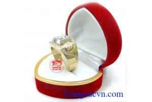 Nhẫn nam vàng tây gắn kim cương