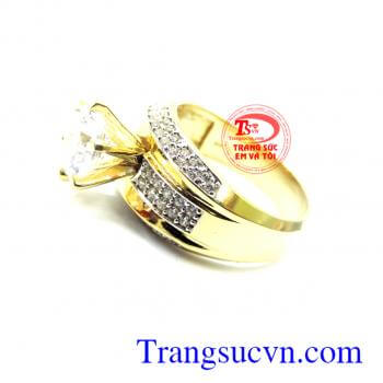 Nhẫn nữ vàng tây đá chủ đẹp