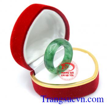 Nhẫn ngọc Jadeite kiểu đẹp