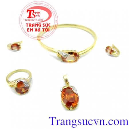 Bộ trang sức nữ mệnh Kim