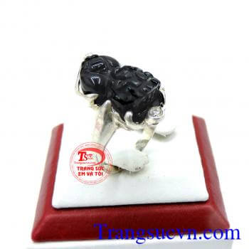 Nhẫn nữ bạc tỳ hưu đen,Thiết kế tinh tế, mang lại tiền tài cho người đeo, phù hợp với mệnh Mộc, mệnh thủy, Nhẫn nữ bạc tỳ hưu đen