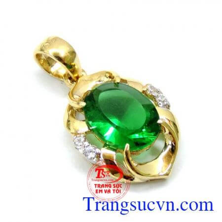 Mặt nữ xanh ngọc