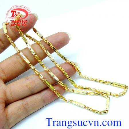 Dây vàng nam tài tử, dây chuyền nam thiết kế đơn giản sang trọng, mang lại phong thái tài tử, phóng khoáng cho nam giới