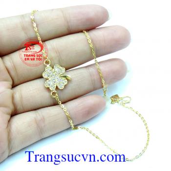 Chiếc Lắc chân cỏ bốn lá chất lượng vàng đảm bảo uy tín,