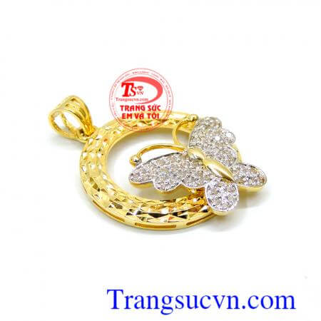 Mặt chuyền nữ,mặt dây vàng đẹp,đeo hợp thời trang. Mặt dây chuyền vàng quý phái