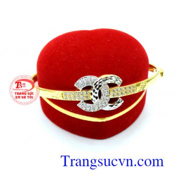 Vòng tay Chanel vàng